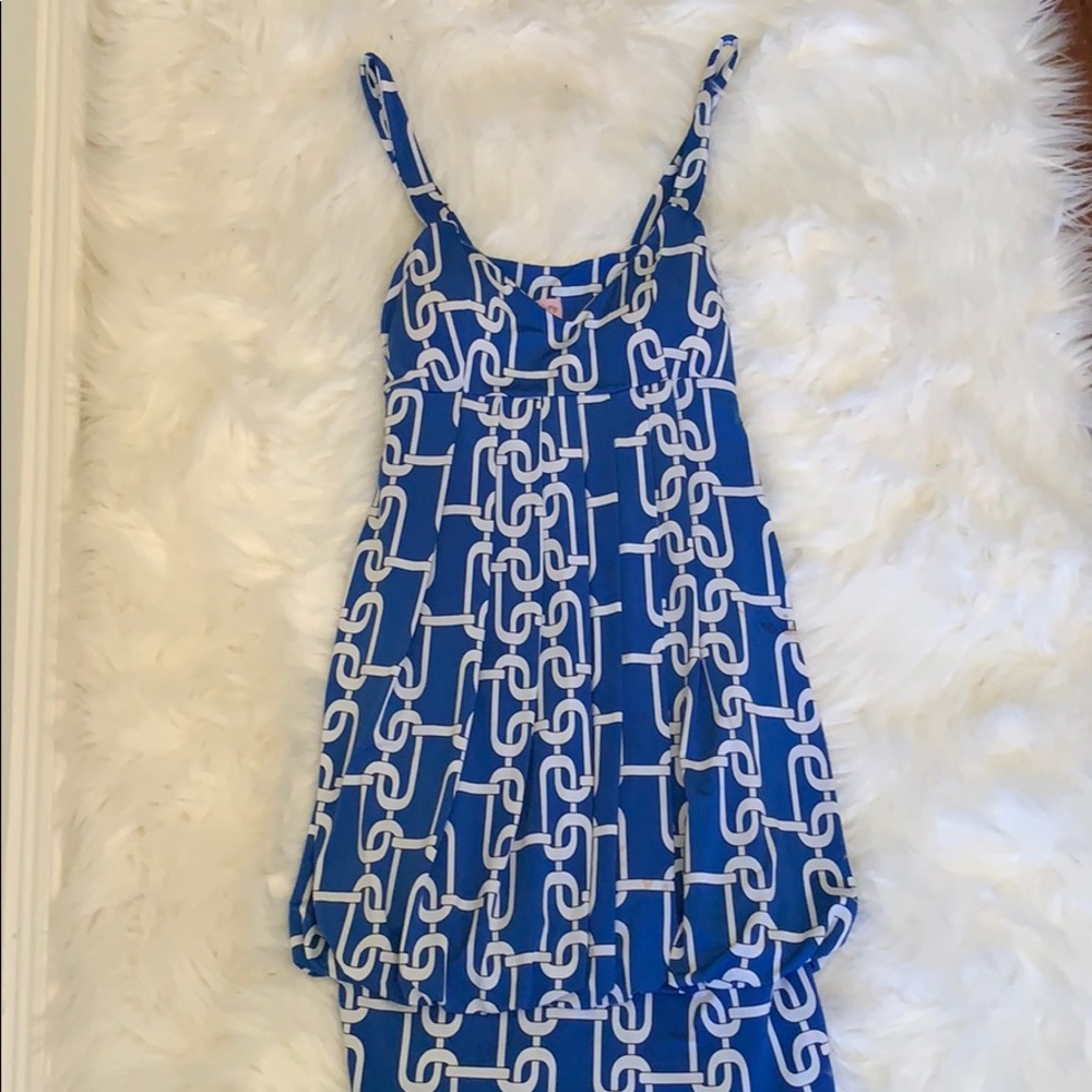 The Impeccable Pig V Neck  Bubble Dress